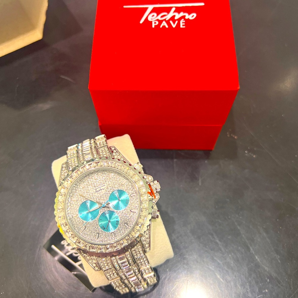 Mens silver/ocean blue bling watch